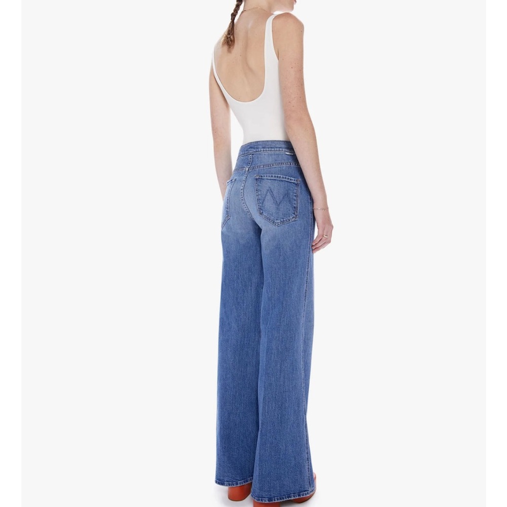 MOTHER The Tab Roller Skimp Jeans in From Out Town size 25